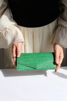 Гаманець Конверт з крокодил світло зелений 521\528 &mdash; Lucky Store