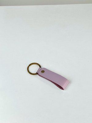 Брелок M з натуральної шкіри ліловий 101\242 &mdash; Lucky Store