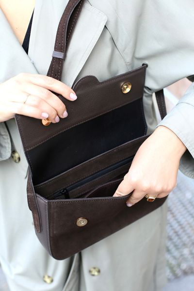 Жіноча сумка багет з підковою замшева шоколад 739\72001 &mdash; Lucky Store
